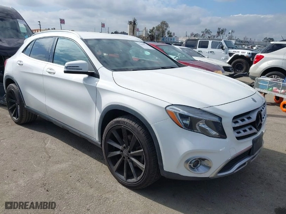 2019 Mercedes-Benz GLA with VIN WDCTG4EB3KU017732, listed as a IAAI auction lot 41499874 with 46,519 mi miles. Bid and sale history available at carsss.com. Image 1.