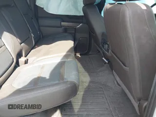 2020 GMC Sierra 1500 Denali z VIN 1GTU9FEL8LZ203683, wystawiony jako IAAI lot #42225894 z przebiegiem 42 577 mil mil oraz . Historia ofert i sprzedaży dostępna na DreamBid. Obrazek 8.