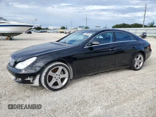 2007 Mercedes-Benz CLS-Class 5.5L with VIN WDDDJ72X87A087481, listed as a Copart auction lot 74660164 with 0 mi miles and Salvage Title. Bid and sale history available at carsss.com. Image 1.