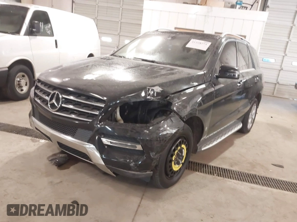 2014 Mercedes-Benz M 350 with VIN 4JGDA5HB5EA412462, listed as a IAAI auction lot 41328771 with 160,856 mi miles and . Bid and sale history available at carsss.com. Image 18.