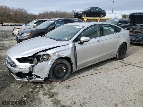 2017 Ford Fusion SE with VIN 3FA6P0H73HR158762, listed as a Copart auction lot 47220805 with 137,597 mi miles and Salvage Title. Bid and sale history available at carsss.com. Image 1.