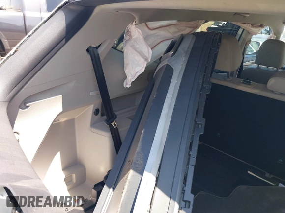 2018 Volkswagen Atlas SE with VIN 1V2DR2CA3JC580575, listed as a IAAI auction lot 41939880 with 66,526 mi miles and . Bid and sale history available at DreamBid. Image 12.