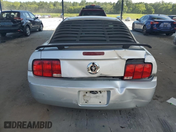 2005 Ford Mustang Deluxe z VIN 1ZVFT80N655102311, wystawiony jako Copart lot #64071685 z przebiegiem 147 413 mil mil oraz Szkoda całkowita • Salvage title. Historia ofert i sprzedaży dostępna na DreamBid. Obrazek 6.