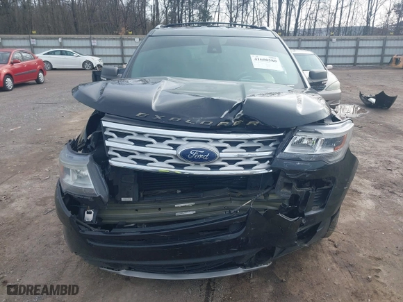 2019 Ford Explorer XLT with VIN 1FM5K7DH8KGA63524, listed as a IAAI auction lot 41600580 with 118,243 mi miles. Bid and sale history available at carsss.com. Image 6.