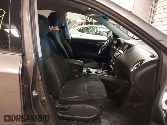 2014 Nissan Pathfinder S with VIN 5N1AR2MM7EC601720, listed as a IAAI auction lot 42067759 with 114,910 mi miles and . Bid and sale history available at DreamBid. Image 5.