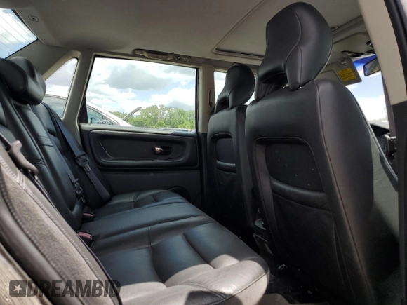1998 Volvo S70 z VIN YV1LS5340W2417595, wystawiony jako Copart lot #58514365 z przebiegiem 128 166 mil mil oraz Czysty tytuł • Clean title. Historia ofert i sprzedaży dostępna na DreamBid. Obrazek 10.