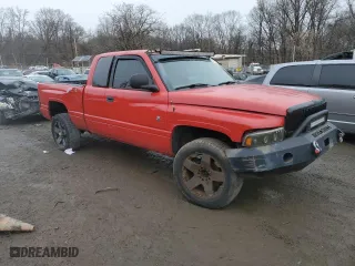 2000 Dodge Ram 1500 with VIN 3B7HF13Z3YG146692, listed as a Copart auction lot 84832814 with 0 mi miles and Salvage Title. Bid and sale history available at carsss.com. Image 4.