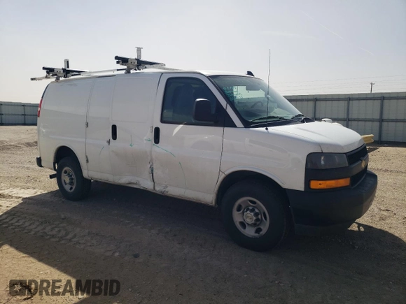 2023 Chevrolet Express Cargo z VIN 1GCWGAFP0P1232439, wystawiony jako Copart lot #49666885 z przebiegiem 74 389 mil mil oraz Czysty tytuł • Clean title. Historia ofert i sprzedaży dostępna na DreamBid. Obrazek 4.