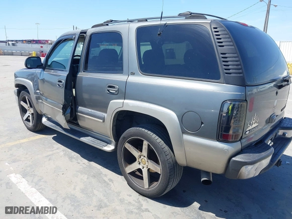 2001 Chevrolet Tahoe LT with VIN 1GNEC13T91R113281, listed as a IAAI auction lot 42081879 with 227,760 mi miles. Bid and sale history available at carsss.com. Image 3.