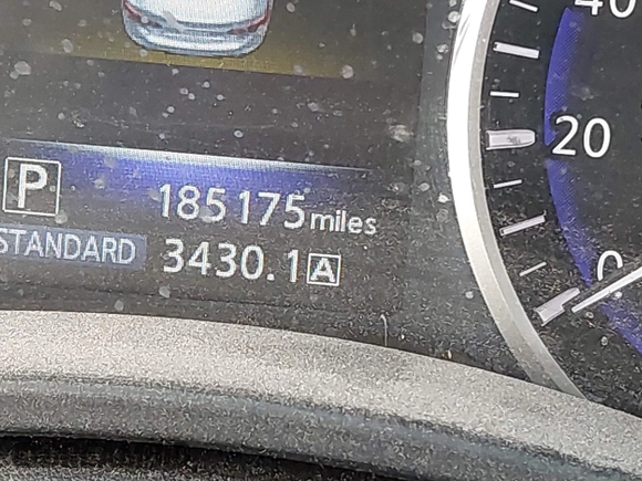 2015 Infiniti Q50 Premium with VIN JN1BV7AR3FM396669, listed as a IAAI auction lot 42007221 with 185,175 mi miles. Bid and sale history available at carsss.com. Image 15.