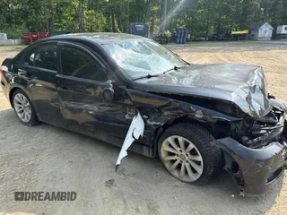 2006 BMW 3 Series 325i z VIN WBAVB13526PS65254, wystawiony jako Copart lot #61694295 z przebiegiem Nie podano mil oraz Czysty tytuł • Clean title. Historia ofert i sprzedaży dostępna na DreamBid. Obrazek 1.