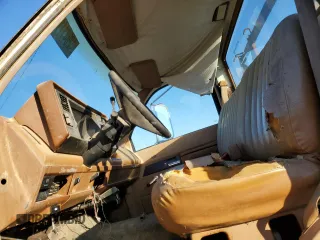 1991 GMC Sierra 1500 with VIN 1GDKC34N5MJ510668, listed as a Copart auction lot 42041115 with 294,934 mi miles and Clean Title. Bid and sale history available at DreamBid. Image 7.