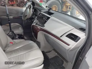 2011 Toyota Sienna XLE AAS with VIN 5TDYK3DC0BS063232, listed as a IAAI auction lot 42433187 with 198,252 mi miles and . Bid and sale history available at DreamBid. Image 5.