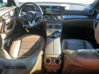 2019 Mercedes-Benz E-Class E 300 with VIN WDDZF4JB6KA558807, listed as a Copart auction lot 47422205 with 93,398 mi miles and Clean Title. Bid and sale history available at carsss.com. Image 8.