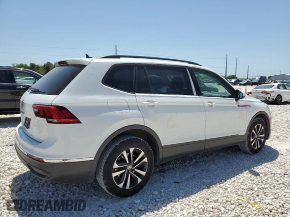 2022 Volkswagen Tiguan S with VIN 3VV1B7AXXNM011256, listed as a Copart auction lot 52536495 with 113,479 mi miles and Clean title. Bid and sale history available at DreamBid. Image 3.