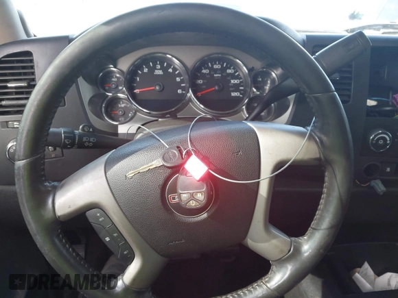 2008 GMC Sierra 1500 SLE1 z VIN 3GTEK13308G311110, wystawiony jako IAAI lot #42095136 z przebiegiem 166 626 mil mil oraz . Historia ofert i sprzedaży dostępna na DreamBid. Obrazek 11.