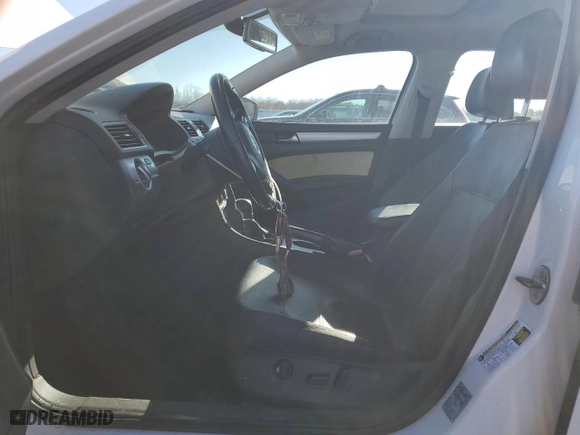 2013 Volkswagen Passat SE with VIN 1VWBP7A3XDC141312, listed as a Copart auction lot 45361805 with 103,070 mi miles and Clean Title. Bid and sale history available at carsss.com. Image 7.