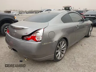 2008 Infiniti G37 Coupe Journey with VIN JNKCV64E88M117710, listed as a IAAI auction lot 41723422 with 199,388 mi miles. Bid and sale history available at carsss.com. Image 4.
