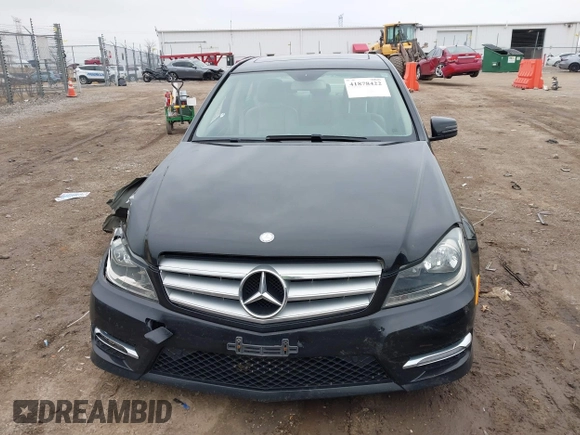 2013 Mercedes-Benz C 300 Sport с VIN WDDGF8AB9DR286014, выставлен на аукционе IAAI как лот 41878422 с пробегом 83 702 миль миль и . История ставок и продаж доступна на DreamBid. Изображение 12.