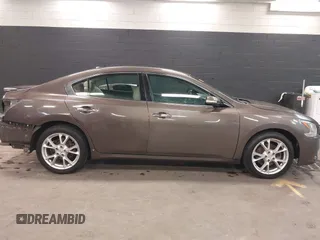 2014 Nissan Maxima S z VIN 1N4AA5AP2EC472688, wystawiony jako IAAI lot #42215250 z przebiegiem 185 778 mil mil oraz . Historia ofert i sprzedaży dostępna na DreamBid. Obrazek 13.