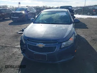 2014 Chevrolet Cruze 1LT with VIN 1G1PC5SB9E7323441, listed as a IAAI auction lot 41400152 with 134,594 mi miles and . Bid and sale history available at DreamBid. Image 12.