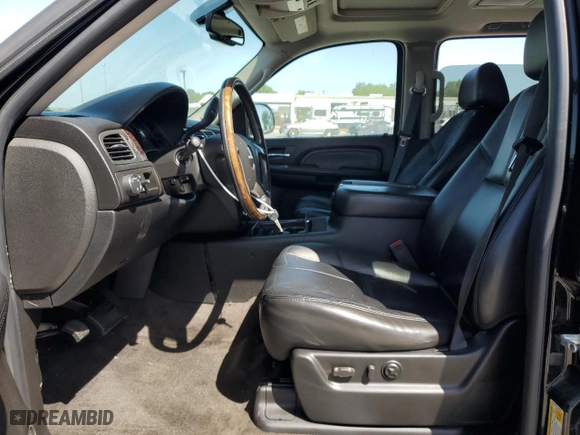 2007 GMC Yukon Denali with VIN 1GKFK638X7J306057, listed as a Copart auction lot 54440305 with 266,048 mi miles and Clean Title. Bid and sale history available at carsss.com. Image 7.