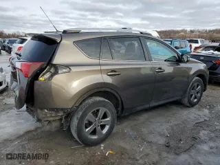 2015 Toyota RAV4 XLE with VIN JTMWFREV5FD068913, listed as a Copart auction lot 89011615 with 106,169 mi miles and Salvage Title. Bid and sale history available at carsss.com. Image 3.