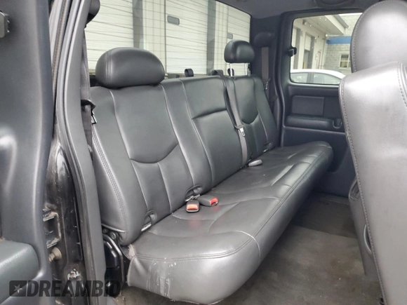 2006 Chevrolet Silverado SS z VIN 2GCEC19N261140999, wystawiony jako Copart lot #80564114 z przebiegiem 221 209 mil mil oraz Szkoda całkowita • Salvage title. Historia ofert i sprzedaży dostępna na DreamBid. Obrazek 10.