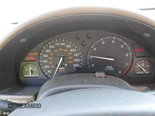 1996 Saturn SW z VIN 1G8ZK8270TZ292057, wystawiony jako IAAI lot #42100826 z przebiegiem 207 561 mil mil oraz . Historia ofert i sprzedaży dostępna na DreamBid. Obrazek 7.