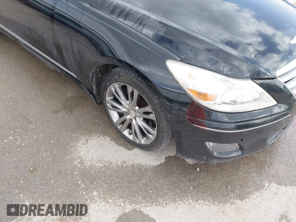 2011 Hyundai Genesis with VIN KMHGC4DF3BU115100, listed as a IAAI auction lot 41797385 with 225,413 mi miles and . Bid and sale history available at DreamBid. Image 12.