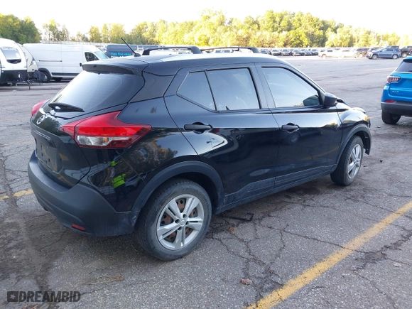 2018 Nissan Kicks SR with VIN 3N1CP5CU5JL518486, listed as a IAAI auction lot 40408119 with 87,664 mi miles. Bid and sale history available at carsss.com. Image 4.