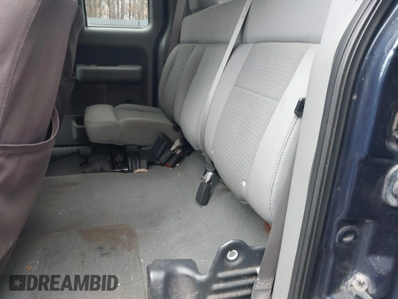2006 Ford F-150 XLT with VIN 1FTPX14566KB89952, listed as a IAAI auction lot 41794251 with 111,308 mi miles. Bid and sale history available at carsss.com. Image 8.