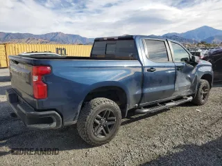 2020 Chevrolet Silverado 1500 LT Trail Boss with VIN 1GCPYFED1LZ306811, listed as a Copart auction lot 42993575 with 107,386 mi miles and Salvage Title. Bid and sale history available at carsss.com. Image 3.