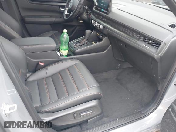 2025 Honda CR-V Sport-L with VIN 2HKRS6H82SH809942, listed as a IAAI auction lot 41504944 with 13,407 mi miles and . Bid and sale history available at DreamBid. Image 5.