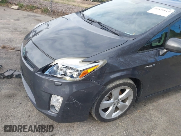 2010 Toyota Prius II with VIN JTDKN3DU4A1093058, listed as a IAAI auction lot 41579018 with 184,927 mi miles. Bid and sale history available at carsss.com. Image 6.