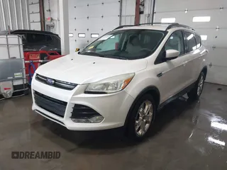 2013 Ford Escape SE с VIN 1FMCU0GX9DUD77960, выставлен на аукционе IAAI как лот 41498045 с пробегом 152 730 миль миль и . История ставок и продаж доступна на DreamBid. Изображение 2.