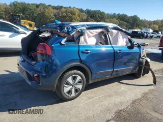 2022 Kia Niro LXS with VIN KNDCB3LC1N5499271, listed as a Copart auction lot 83802244 with 98,159 mi miles and Salvage Title. Bid and sale history available at carsss.com. Image 3.