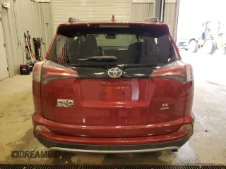 2018 Toyota RAV4 SE с VIN JTMJFREV3JD233635, выставлен на аукционе Copart как лот 55785615 с пробегом 96 638 миль миль и Списание • Salvage title. История ставок и продаж доступна на DreamBid. Изображение 6.