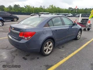 2014 Chevrolet Cruze 2LT with VIN 1G1PE5SB0E7167252, listed as a IAAI auction lot 42017261 with 100,310 mi miles. Bid and sale history available at carsss.com. Image 4.