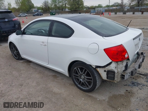 2006 Scion tC z VIN JTKDE177560097421, wystawiony jako IAAI lot #42166568 z przebiegiem 74 441 mil mil oraz . Historia ofert i sprzedaży dostępna na DreamBid. Obrazek 3.