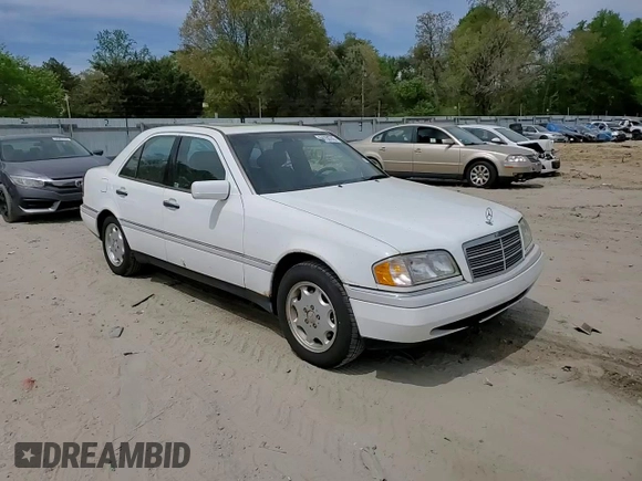 1997 Mercedes-Benz C 230/260/280/320 z VIN WDBHA28E6VA514172, wystawiony jako Copart lot #54156745 z przebiegiem 157 074 mil mil oraz Szkoda całkowita • Salvage title. Historia ofert i sprzedaży dostępna na DreamBid. Obrazek 13.