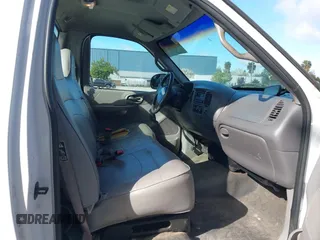 2000 Ford F-150 XL with VIN 1FTRF17WXYKA72880, listed as a IAAI auction lot 41989317 with 149,967 mi miles. Bid and sale history available at carsss.com. Image 5.