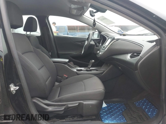 2018 Chevrolet Malibu LT z VIN 1G1ZD5ST9JF247136, wystawiony jako IAAI lot #41953151 z przebiegiem 161 007 mil mil oraz . Historia ofert i sprzedaży dostępna na DreamBid. Obrazek 5.