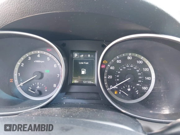 2018 Hyundai Santa Fe 2.4L z VIN 5XYZTDLB9JG513584, wystawiony jako IAAI lot #42031291 z przebiegiem 131 109 mil mil oraz . Historia ofert i sprzedaży dostępna na DreamBid. Obrazek 7.