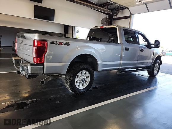 2020 Ford F-250 XL z VIN 1FT7W2B69LED71045, wystawiony jako IAAI lot #42811289 z przebiegiem 102 853 mil mil oraz . Historia ofert i sprzedaży dostępna na DreamBid. Obrazek 15.