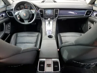 2011 Porsche Panamera with VIN WP0AA2A79BL011198, listed as a Copart auction lot 48424925 with 103,223 mi miles and Clean Title. Bid and sale history available at DreamBid. Image 8.