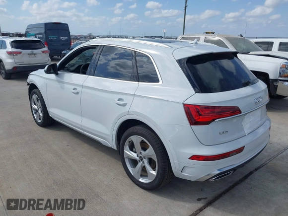 2025 Audi Q5 S line Premium Plus with VIN WA1EAAFY1S2016070, listed as a IAAI auction lot 41764724 with 2,491 mi miles and . Bid and sale history available at DreamBid. Image 3.