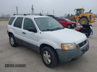 2003 Ford Escape XLT Popular with VIN 1FMYU03183KE17382, listed as a IAAI auction lot 41808661 with 307,503 mi miles. Bid and sale history available at carsss.com. Image 1.
