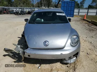 2013 Volkswagen Beetle Entry с VIN 3VWFP7AT9DM653613, выставлен на аукционе Copart как лот 48591595 с пробегом 121 307 миль миль и Списание • Salvage title. История ставок и продаж доступна на DreamBid. Изображение 5.