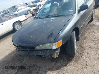 1995 Honda Accord EX w/Leather with VIN 1HGCD5568SA082456, listed as a IAAI auction lot 41806480 with 193,676 mi miles. Bid and sale history available at carsss.com. Image 6.